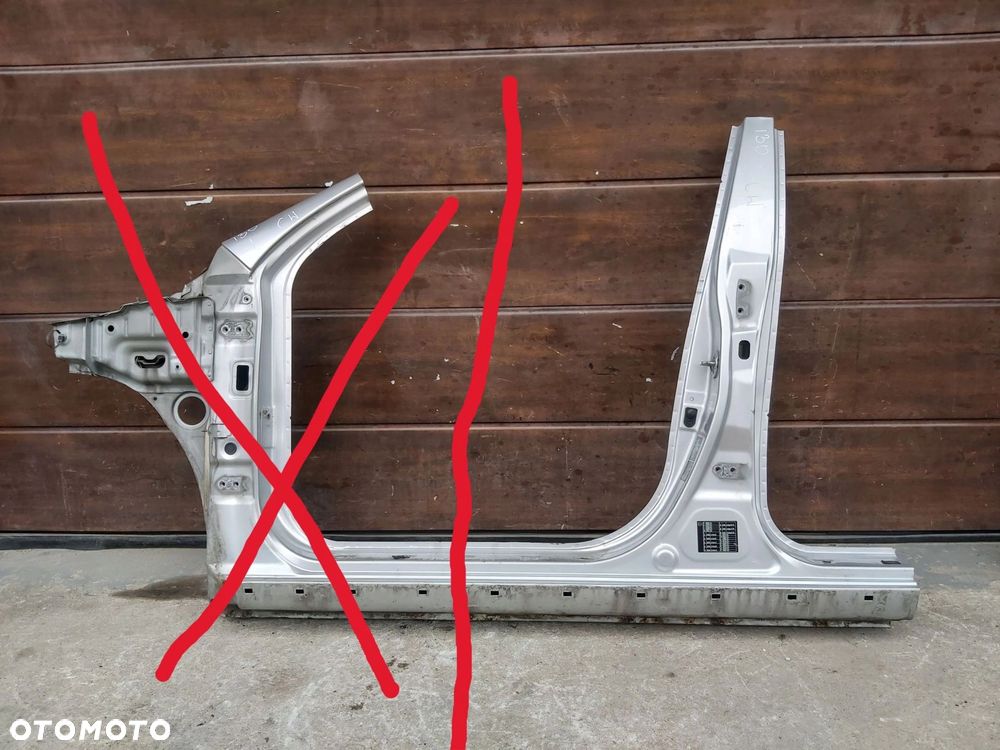 HYUNDAI i30 I Słupek B środkowy lewy próg ćwiartka - 1