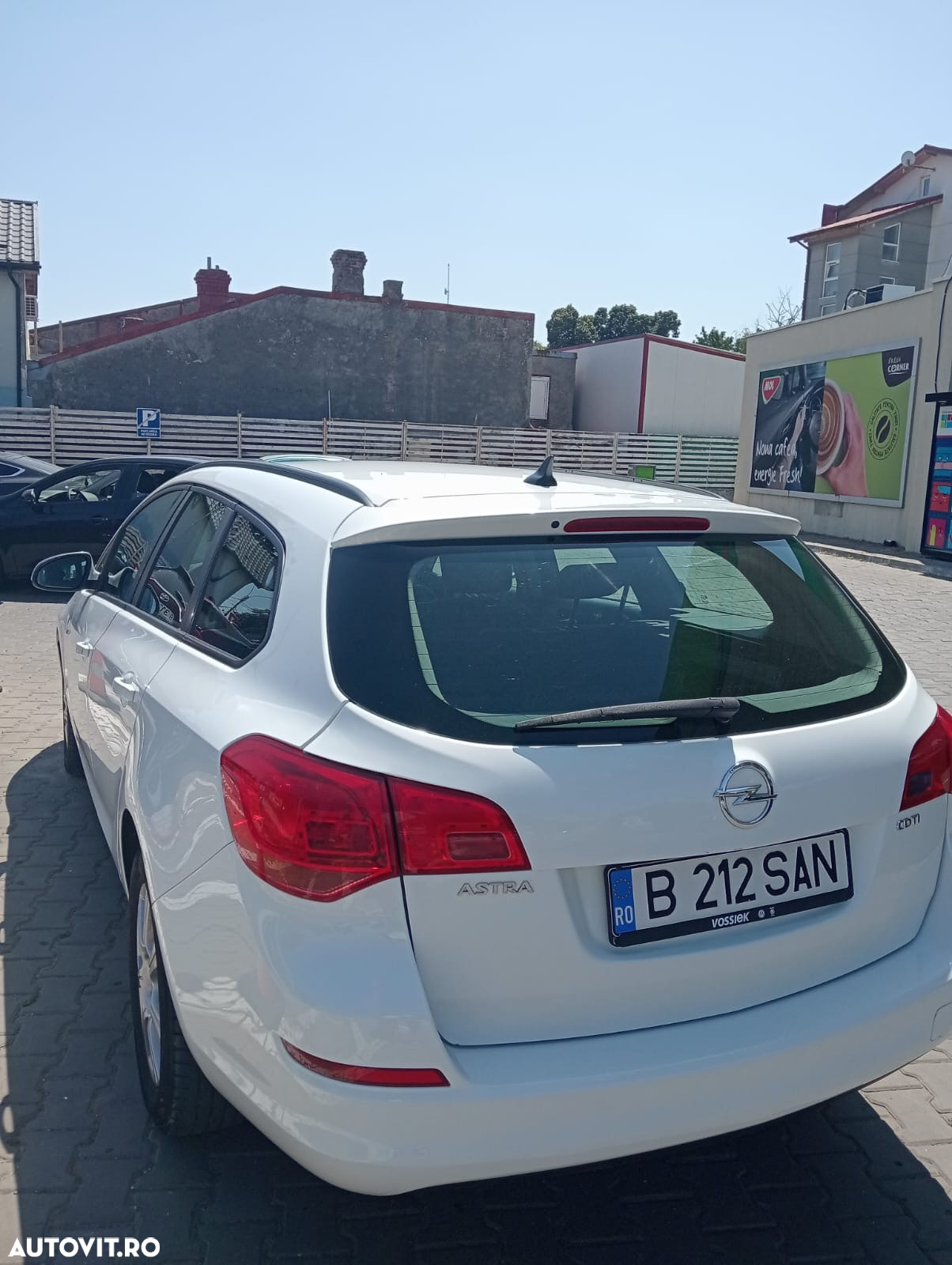 Opel Astra 1.9 CDTI Cosmo - 3