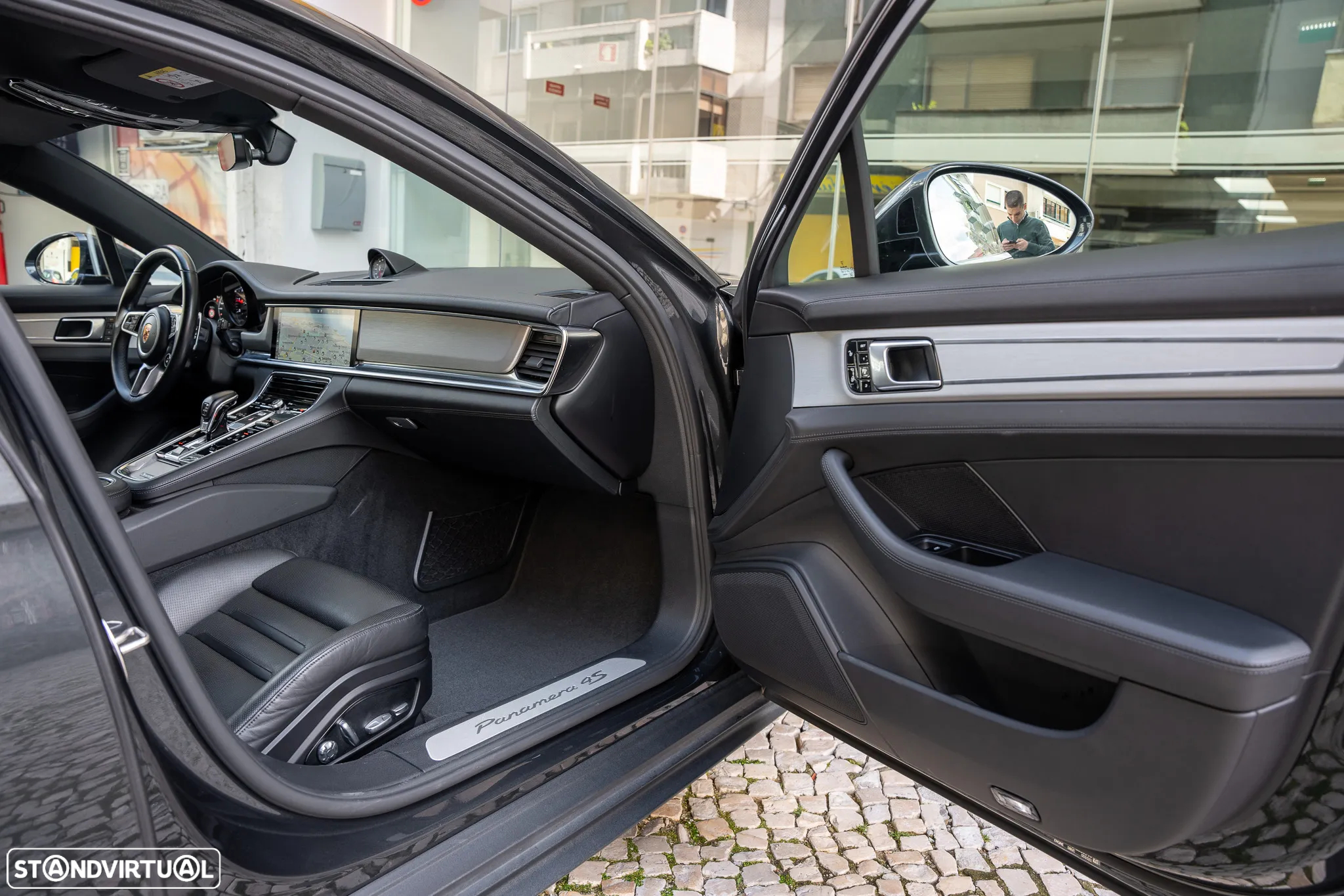Porsche Panamera 4 S - 10