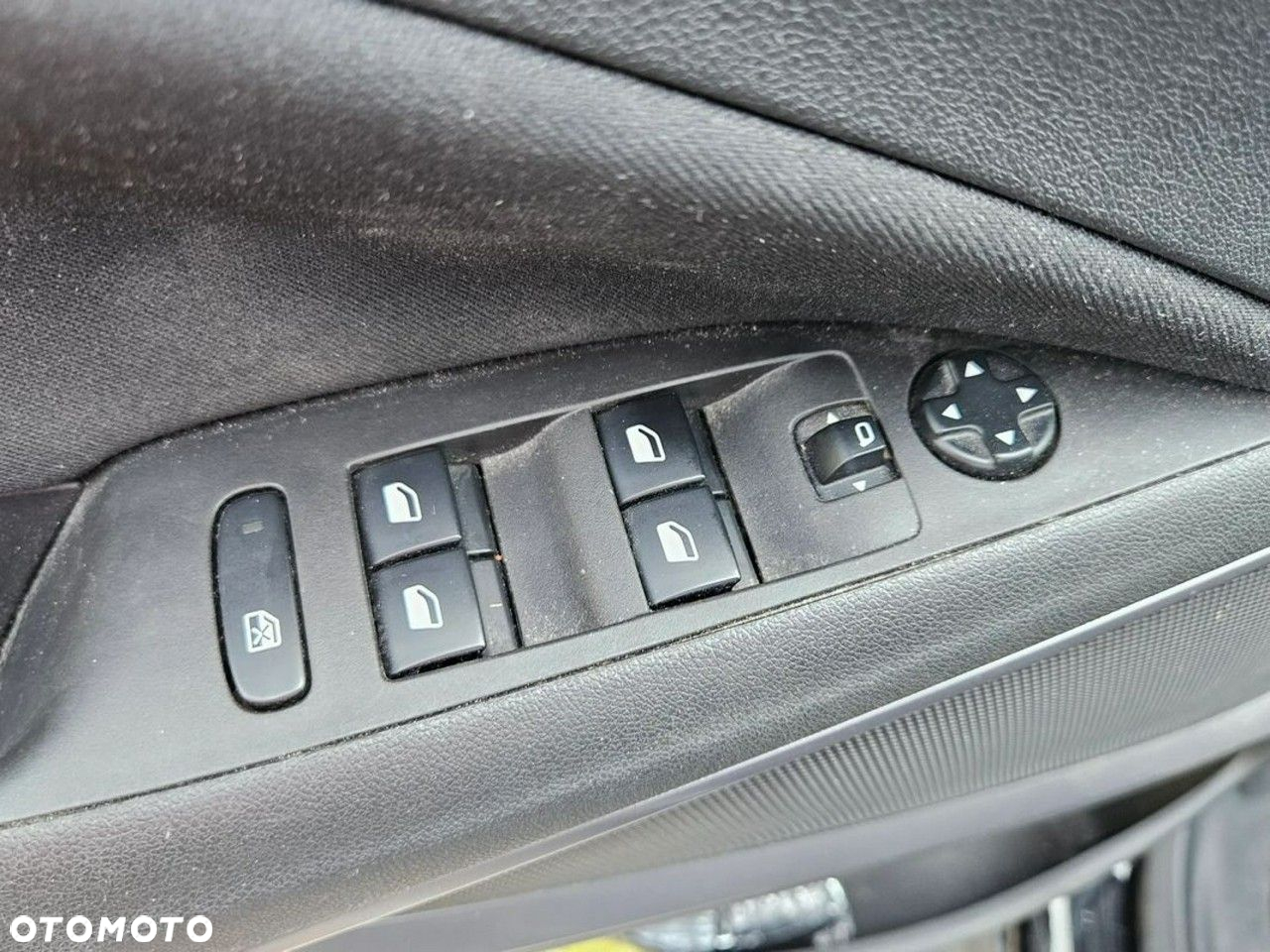 Opel Crossland X - 13