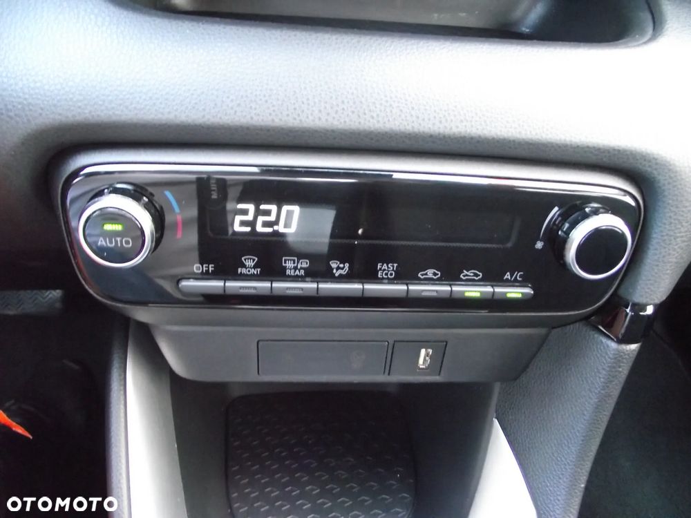 Toyota Yaris Hybrid 1.5 Comfort - 28