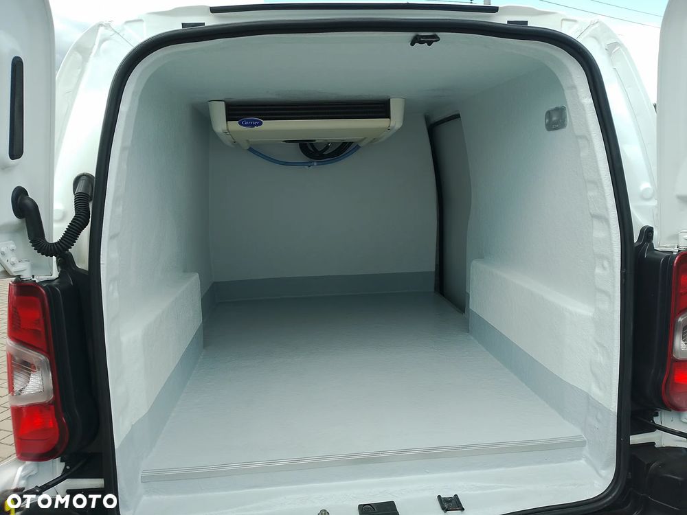 Toyota Proace Berlingo Partner Combo Doblo L2 Izoterma Chłodnia 230V Salon PL 3 osoby 2 EUPal 2,5 DMC - 16