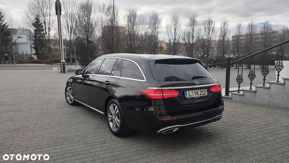 Mercedes-Benz Klasa E 220 d Business Edition 9G-TRONIC - 21