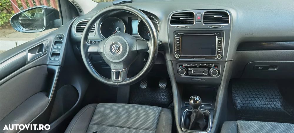 Volkswagen Golf - 18