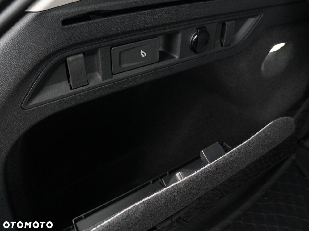 Skoda Superb 2.0 TSI Drive DSG - 17