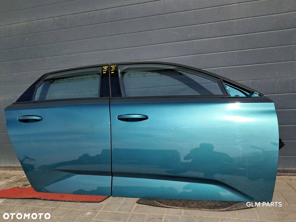 Peugeot 308 III T10 kombi SW DRZWI PRAWE przód + tył para 2023 - 2