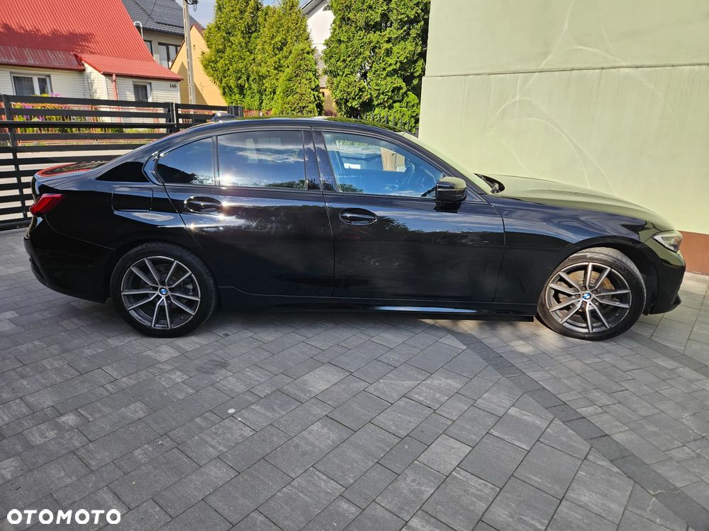 BMW Seria 3 320i Advantage sport - 4