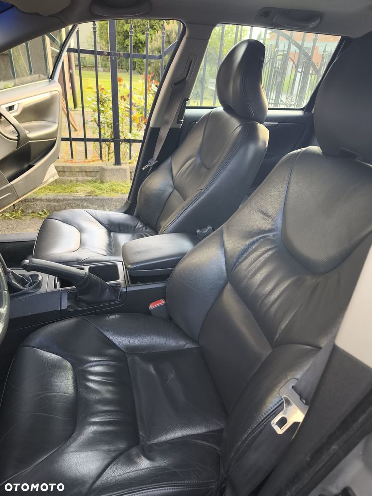 Volvo V70 2.4 - 7