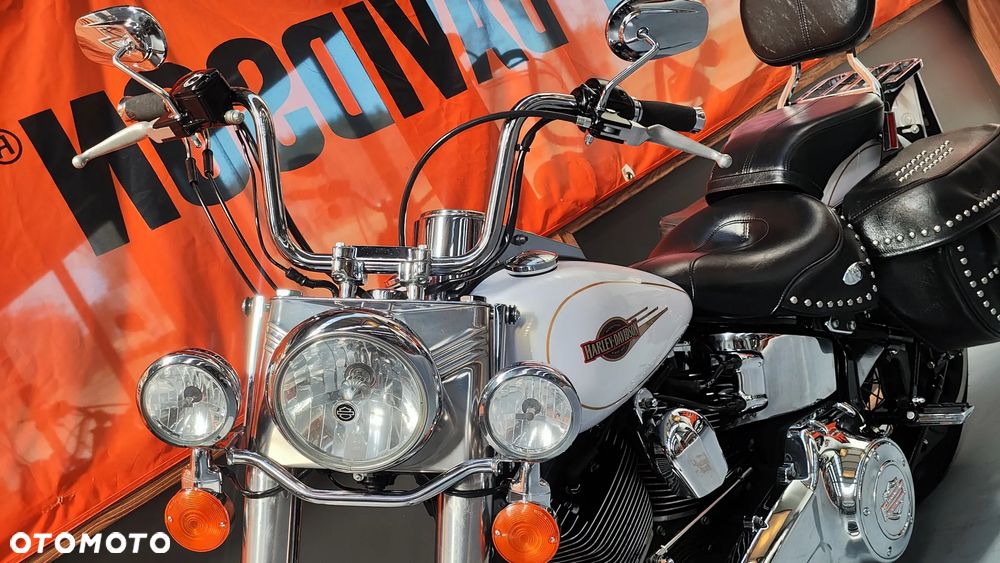 Harley-Davidson Softail Heritage Classic - 22