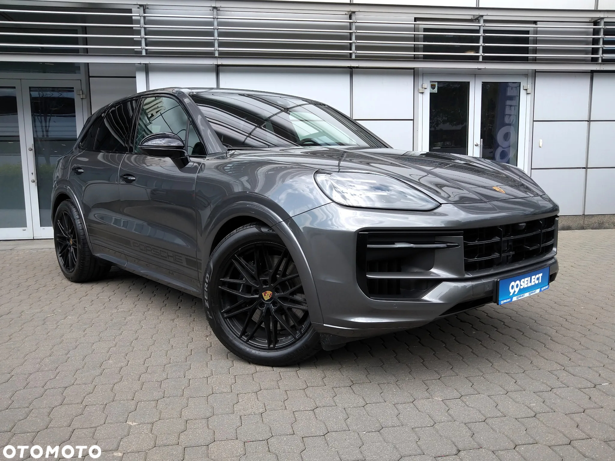 Porsche Cayenne Coupe GTS - 7