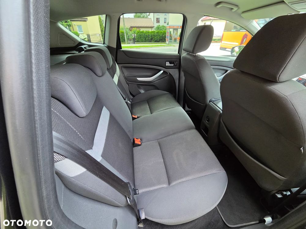 Ford Kuga 2.0 TDCi Titanium - 14