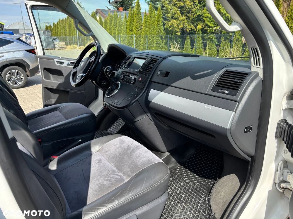 Volkswagen Multivan - 9
