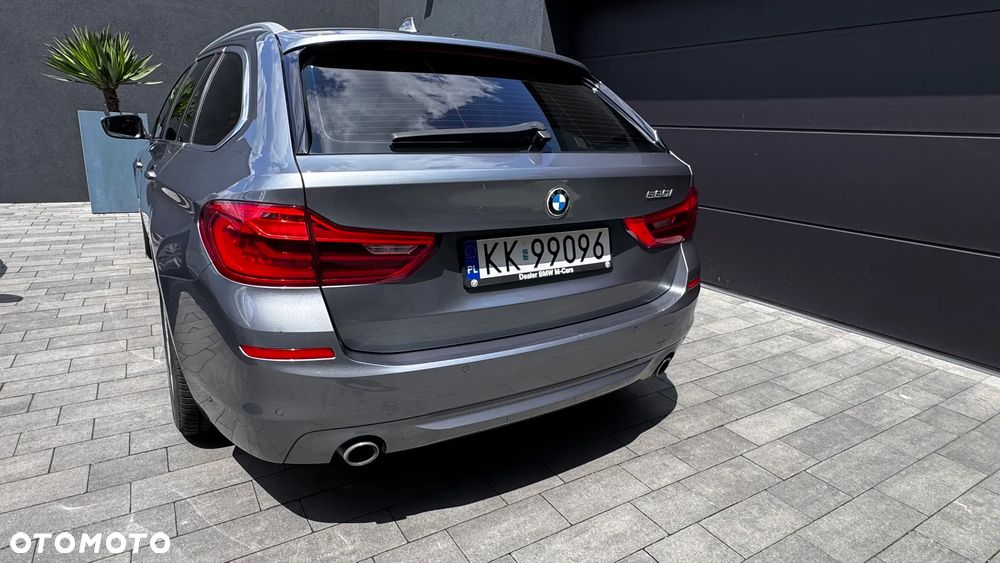 BMW Seria 5 520i M Sport sport - 3