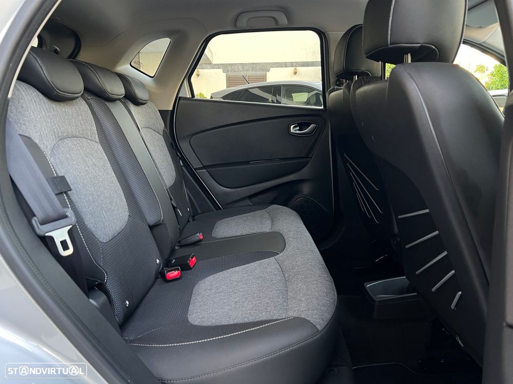 Renault Captur 0.9 TCE Exclusive - 25