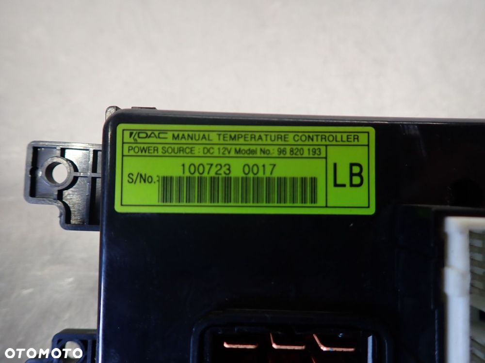 PANEL STEROWANIA NAWIEWU KLIMATYZACJI CHEVROLET CAPTIVA 96820193 - 4