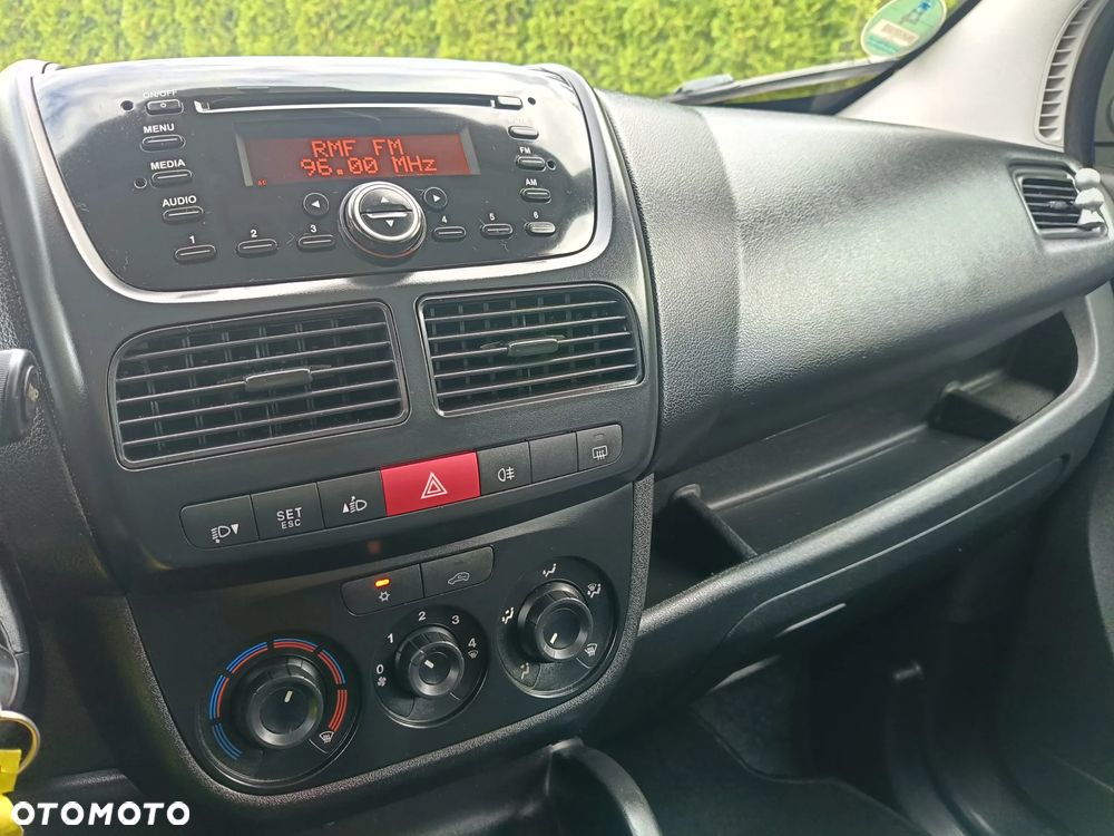 Opel Combo - 29
