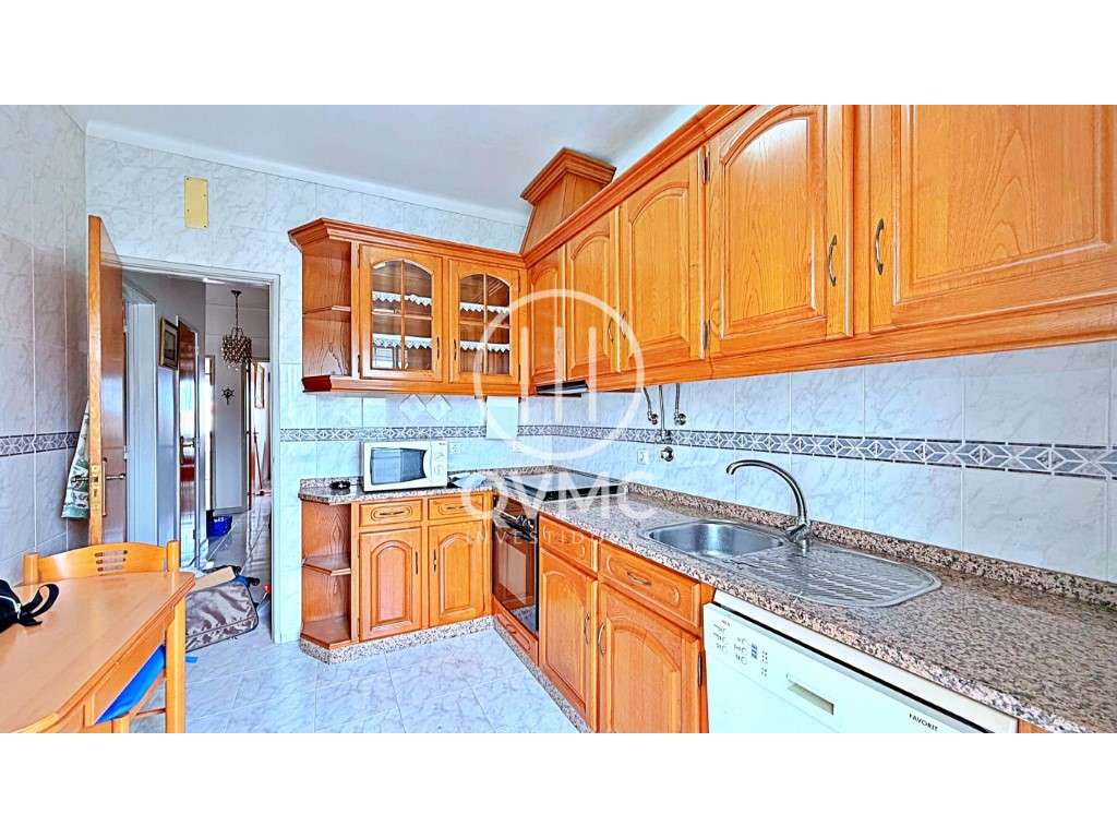 Apartamento T3 na Cruz de Pau - Junto ao Continente Bom dia - Grande imagem: 2/16