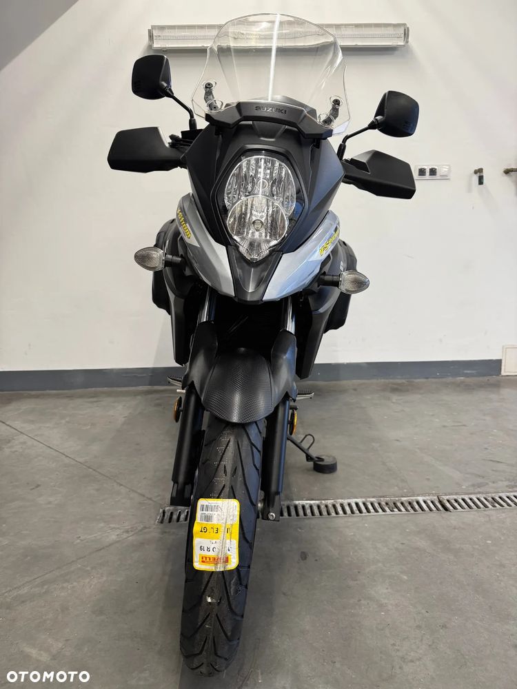 Suzuki V-STROM - 35