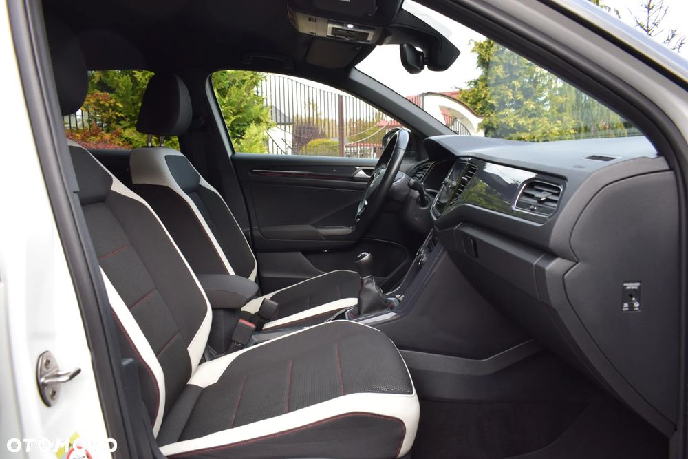 Volkswagen T-Roc 1.5 TSI GPF ACT Premium - 11