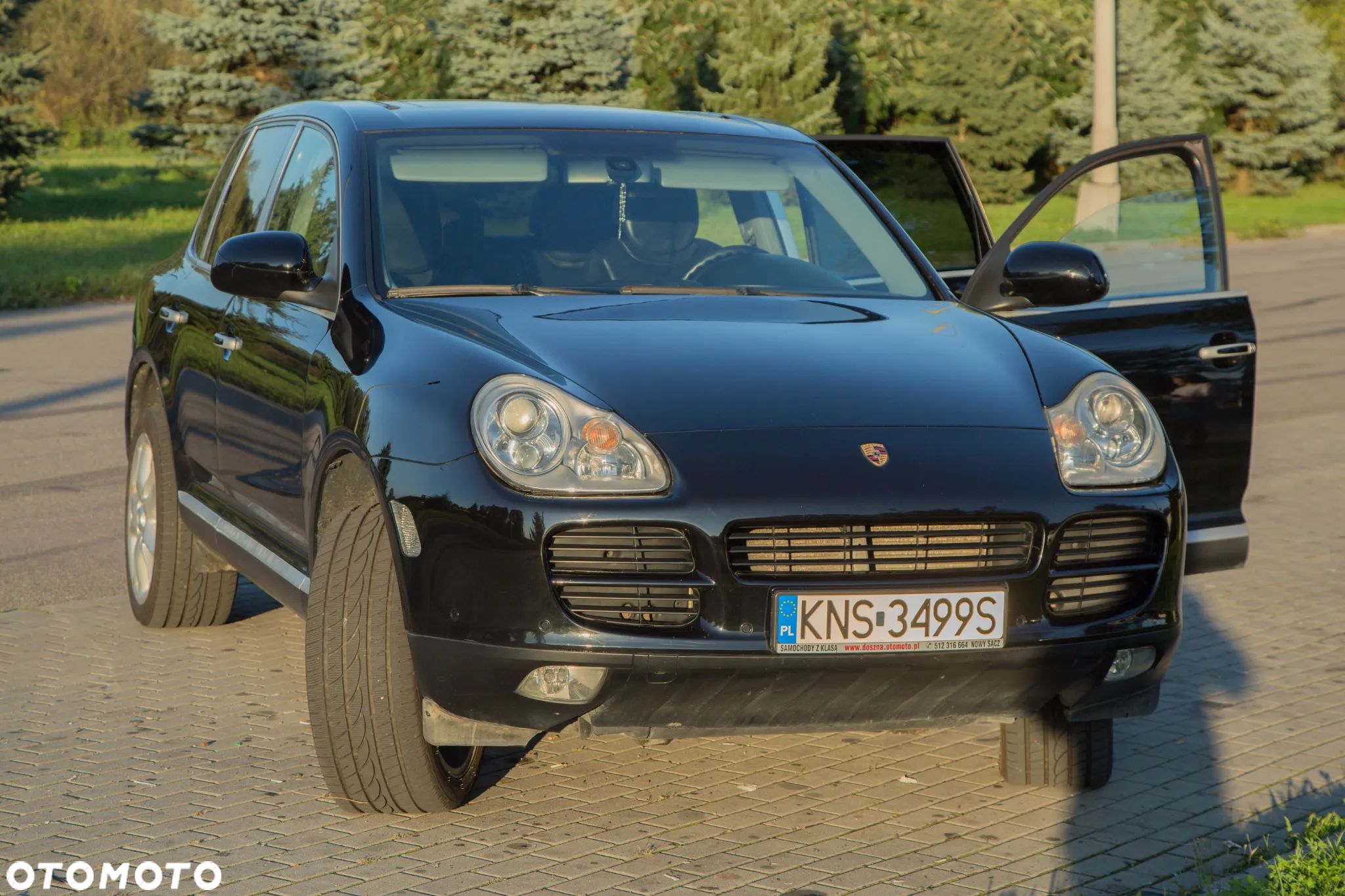 Porsche Cayenne - 1