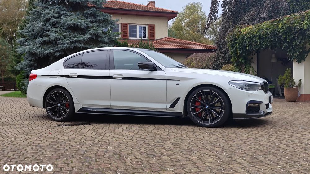 BMW Seria 5 530d xDrive M Sport sport - 2