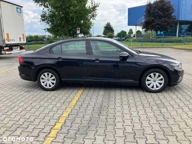 Volkswagen Passat 2.0 TDI EVO Essence - 3