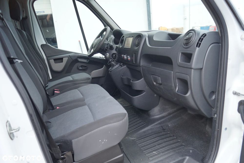 Renault Master - 24