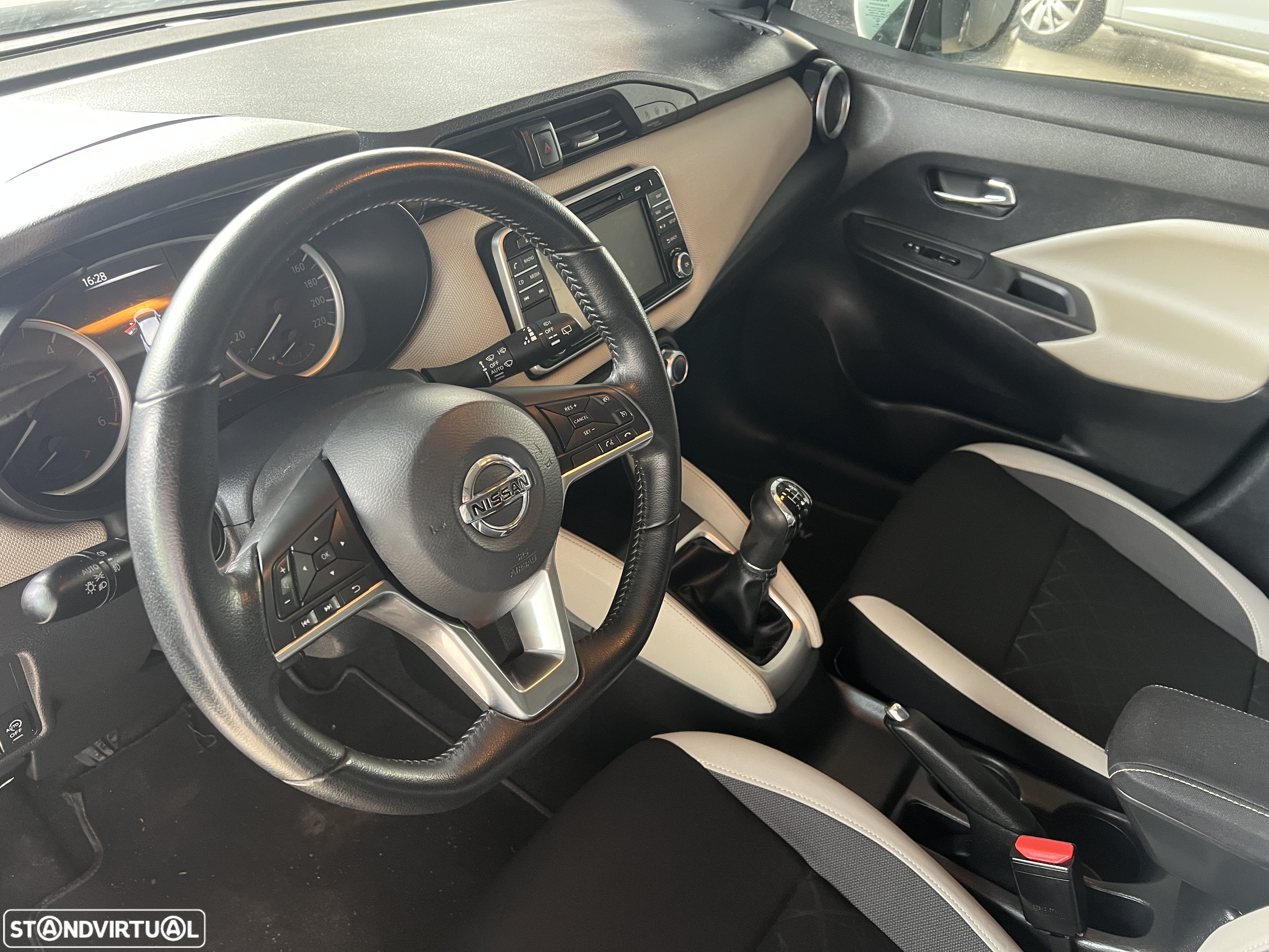 Nissan Micra 1.5 dCi Tekna Energy Touch S/S - 13
