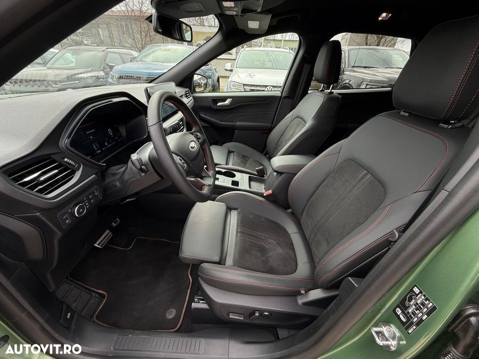 Ford Kuga 2.5 Duratec FWD PHEV ST-Line X - 17