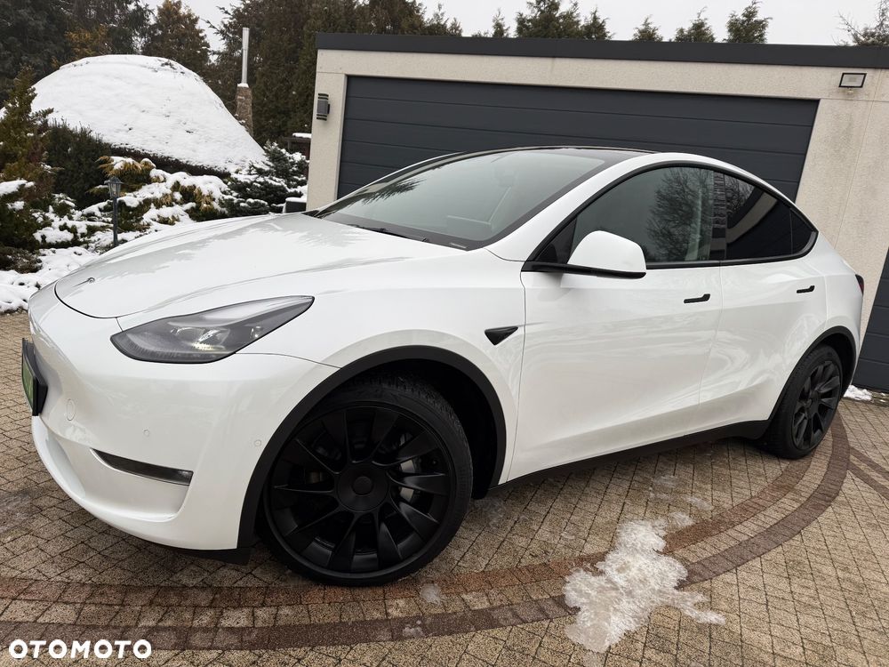 Tesla Y Long Range Dual Motor AWD - 10