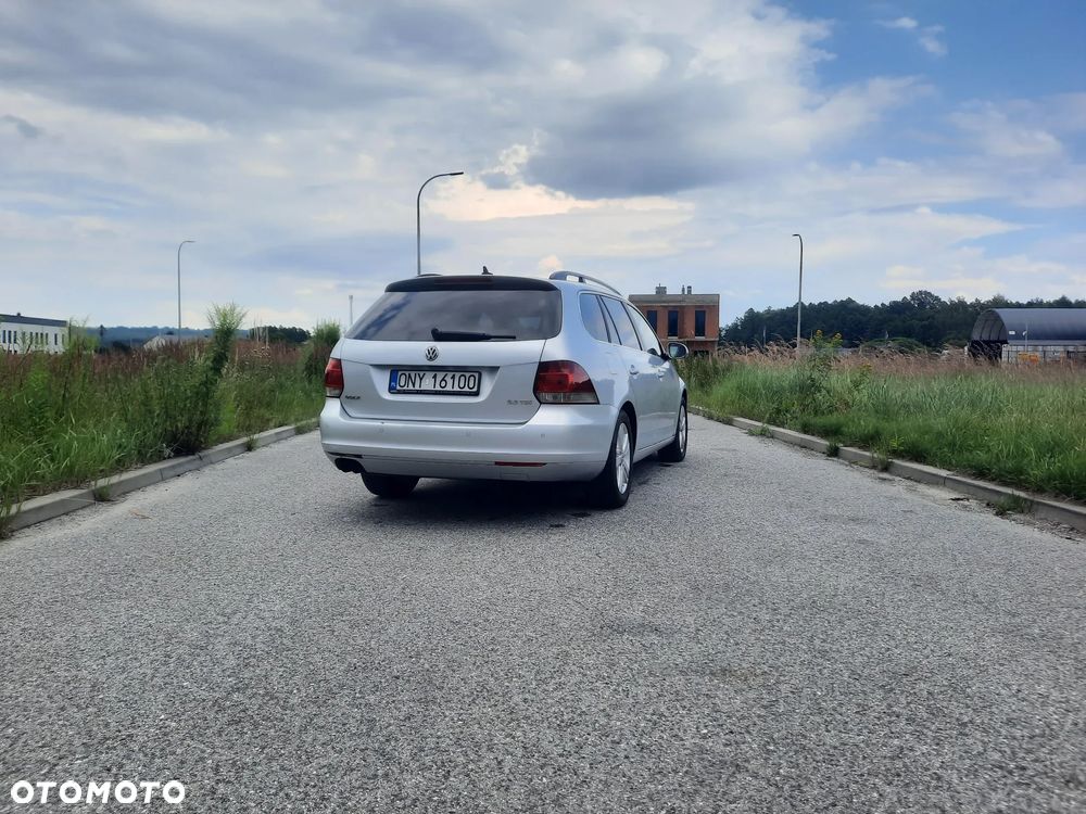 Volkswagen Golf 2.0 TDI Comfortline - 7