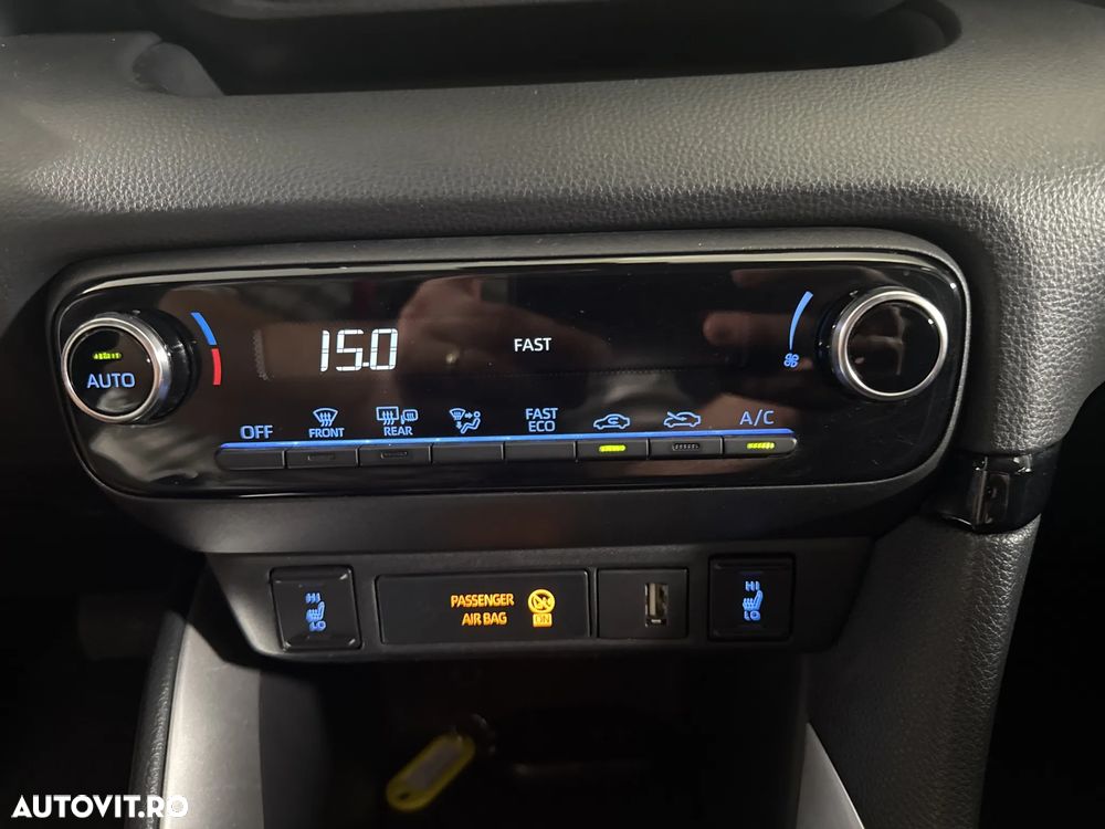 TOYOTA Yaris 2022 — imagine 18