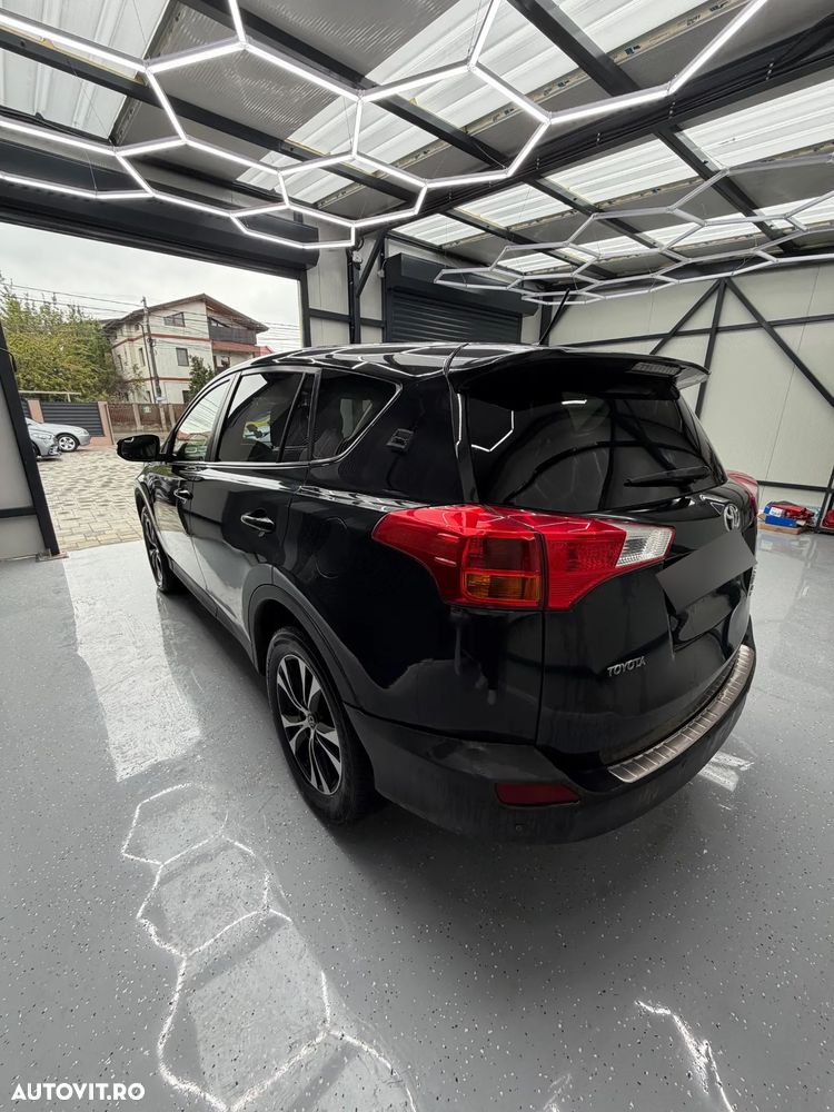 Toyota RAV4 2.0 D-4D 4WD Comfort - 6