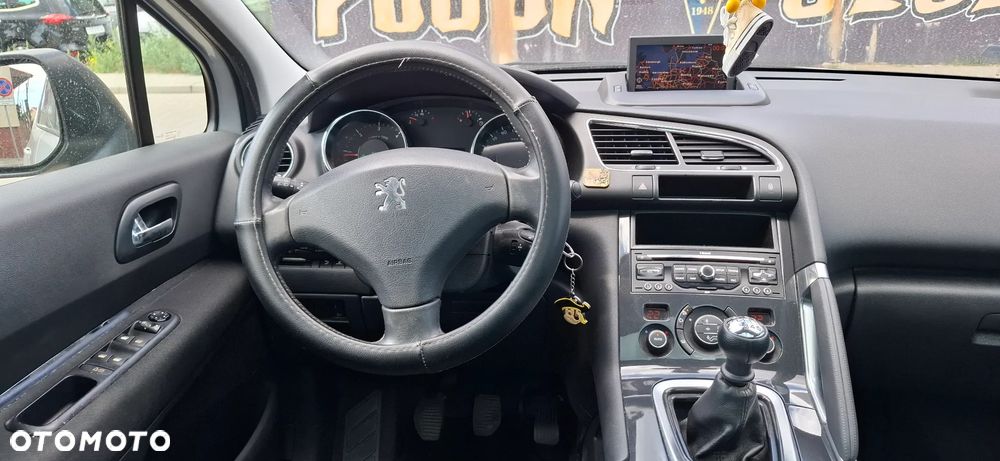Peugeot 3008 1.6 HDi Premium - 13
