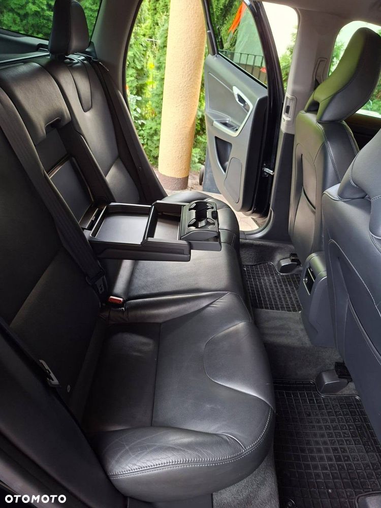 Volvo XC 60 D5 AWD Summum - 5