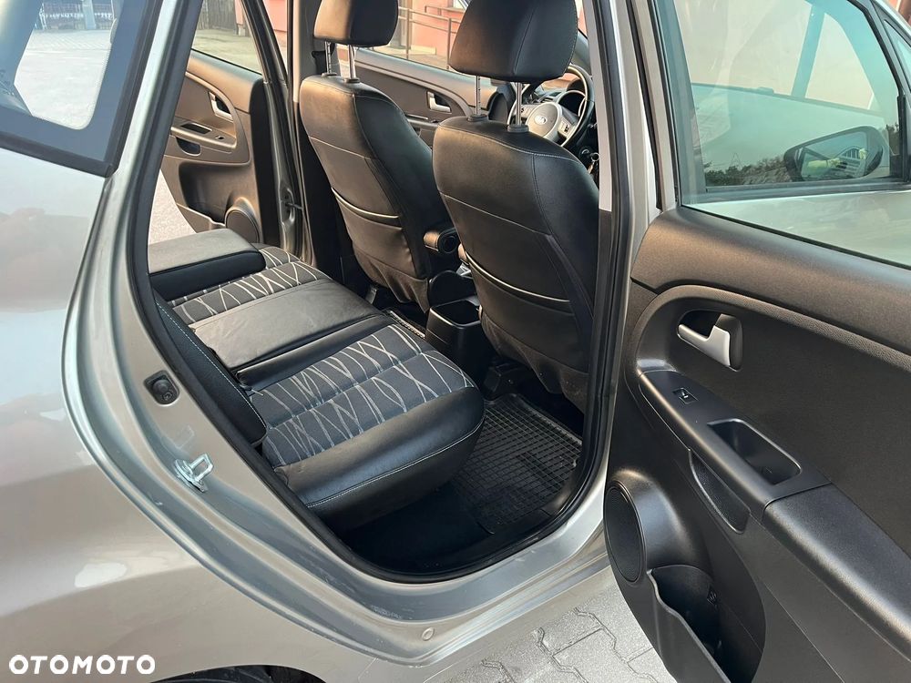 Kia Venga 1.6 CVVT Automatik Platinum Edition - 15