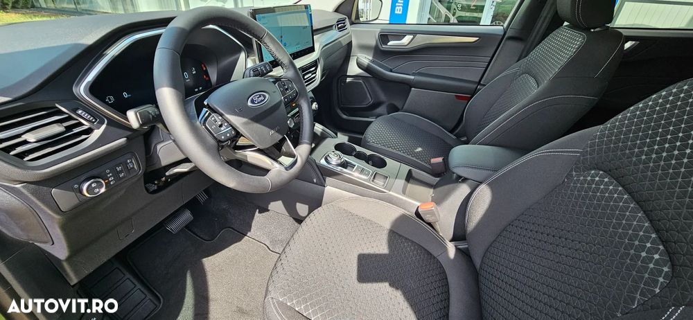 Ford Kuga 1.5 EcoBoost A8 FWD Titanium - 4