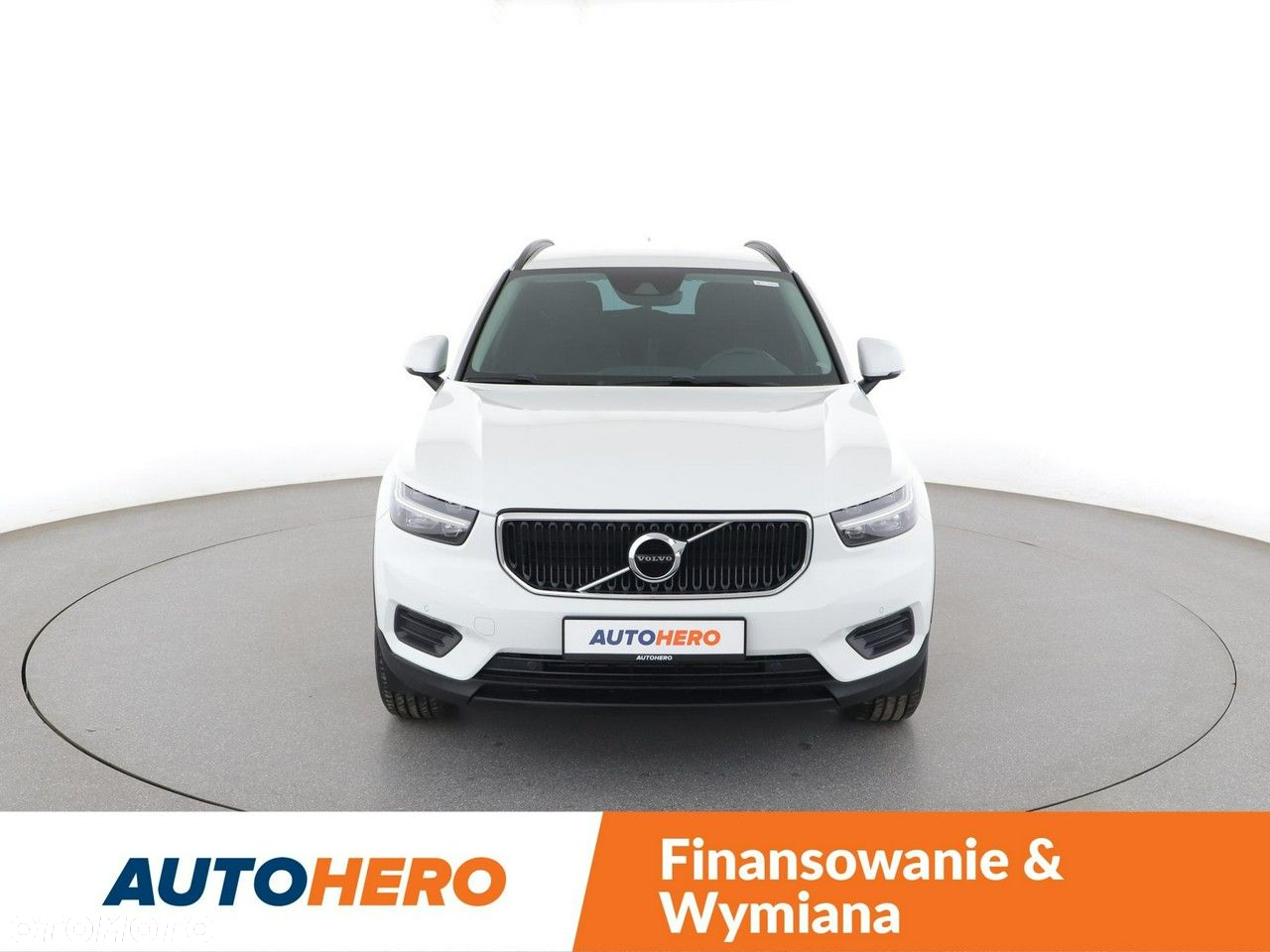 Volvo XC 40 T2 Momentum Core - 11