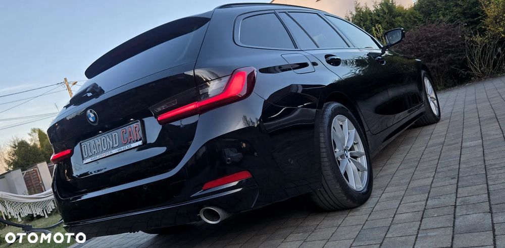 BMW Seria 3 320d M Sport Shadow - 16