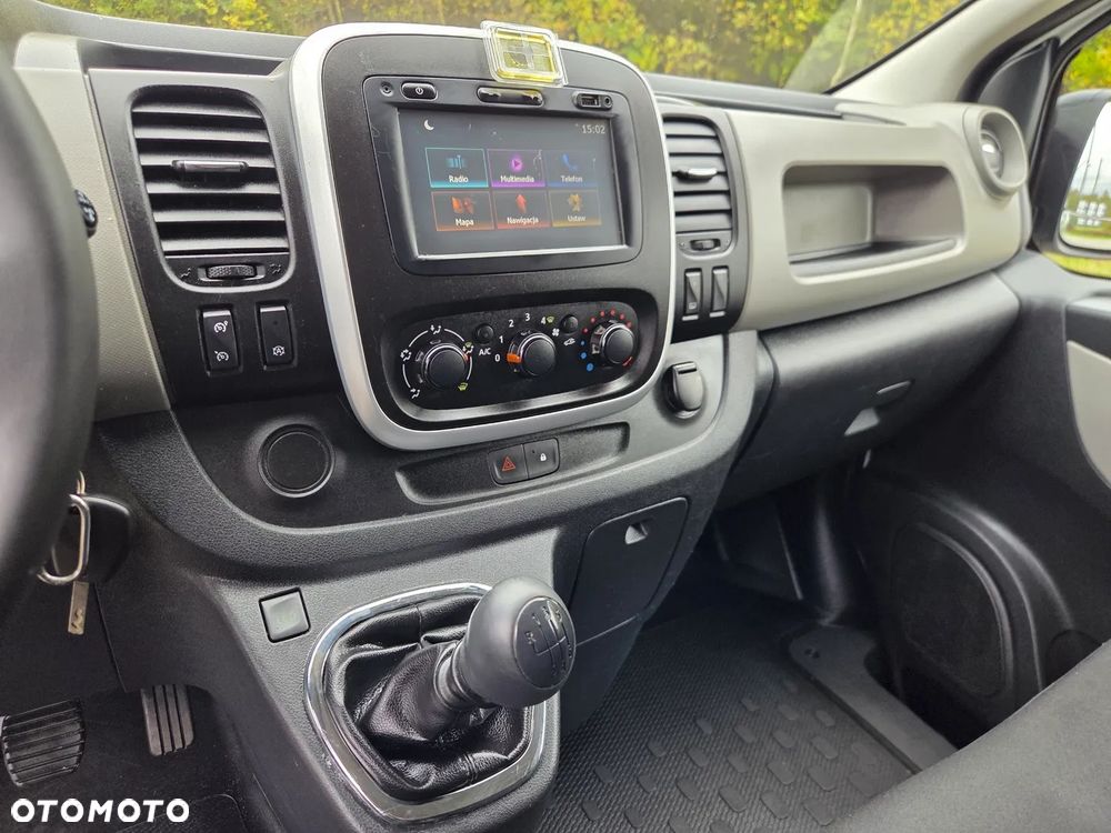 Renault Trafic - 23