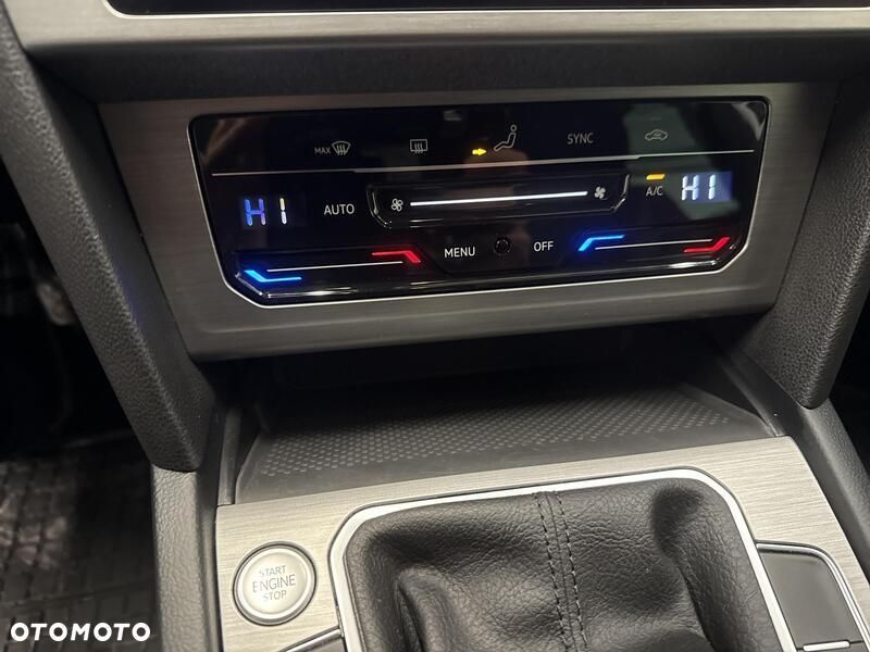 Volkswagen Passat 2.0 TDI EVO Essence - 16