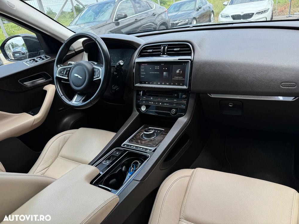 Jaguar F-Pace 20d AWD Prestige - 10