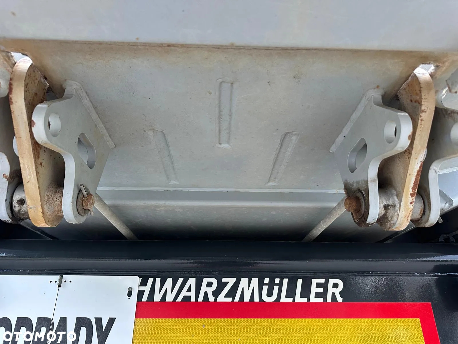Schwarzmuller SK - 14