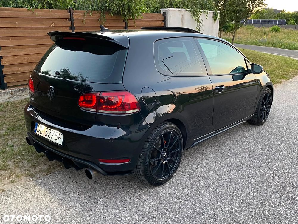 Volkswagen Golf 2.0 TSI GTI - 4
