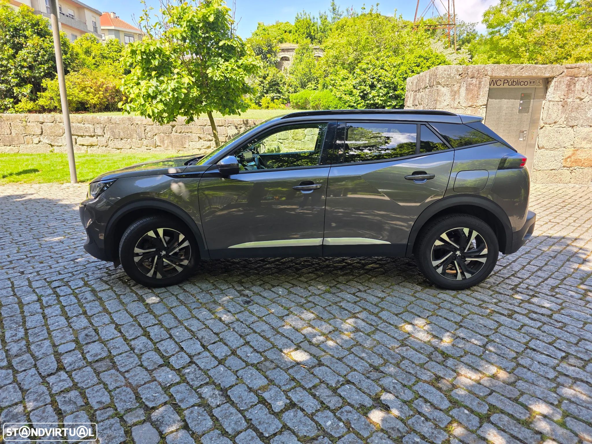 Peugeot 2008 1.2 PureTech Allure - 1