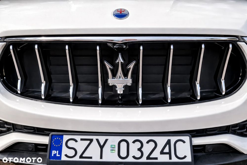 Maserati Levante S - 11