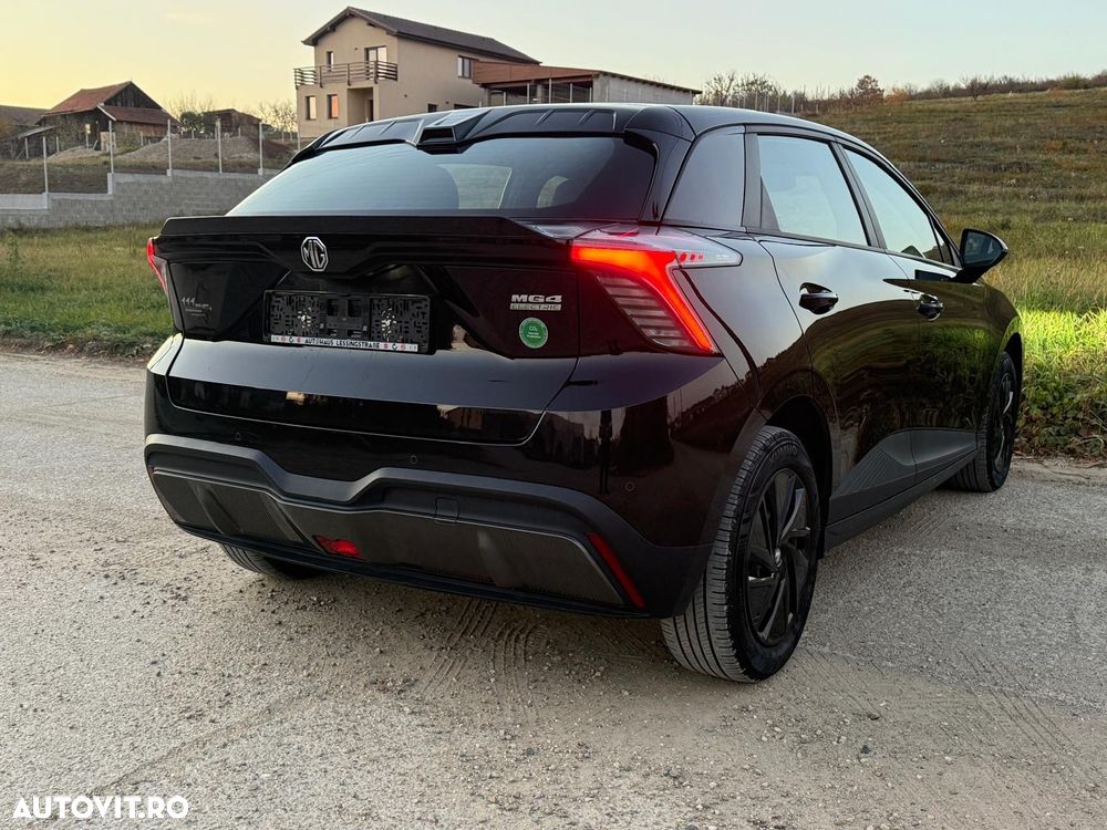 MG MG4 ver-ev-51-kwh-explore - 4