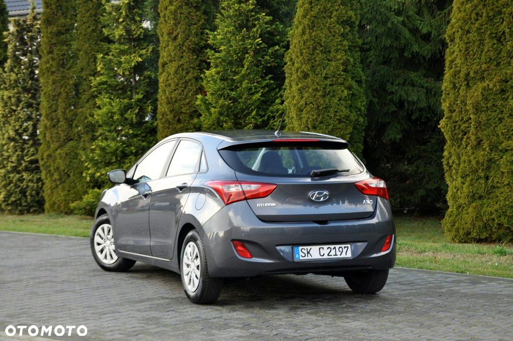 Hyundai i30 1.4 Comfort - 14