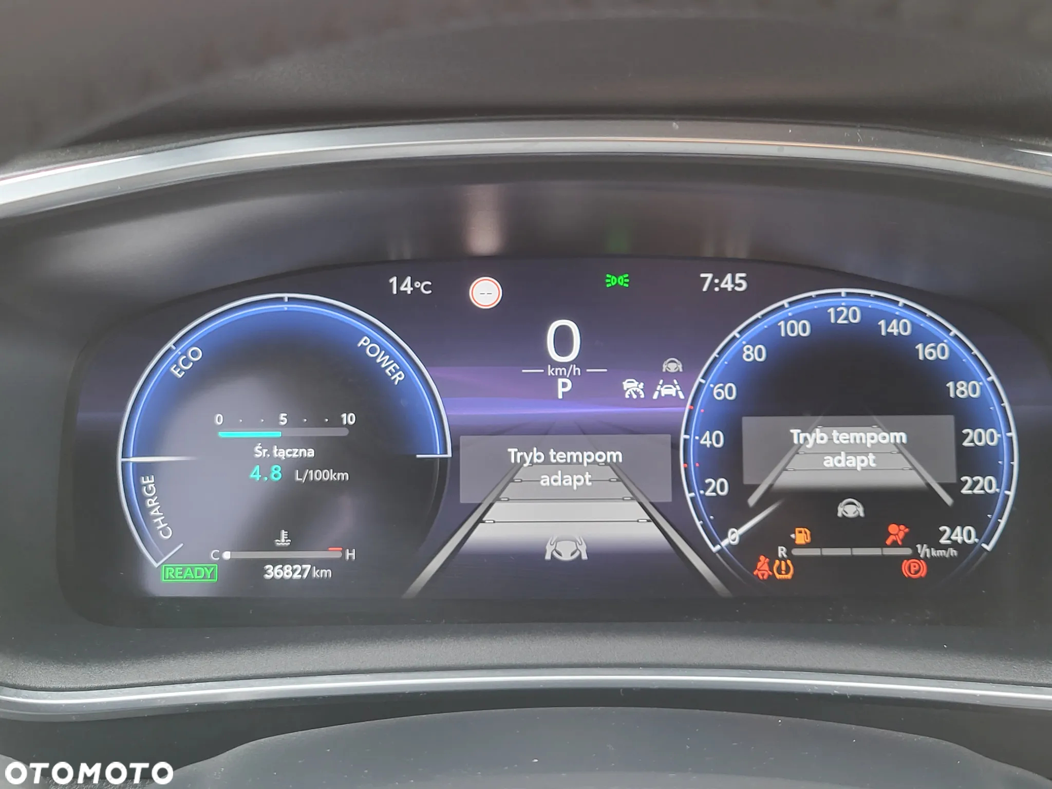 Toyota Corolla 1.8 Hybrid Comfort - 24