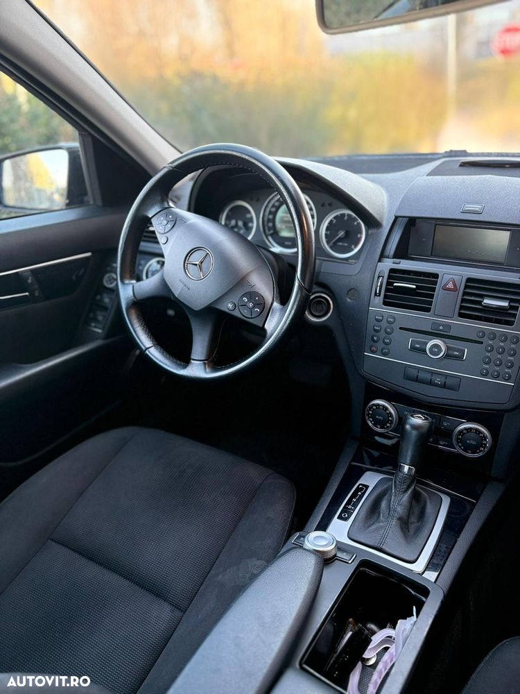 MERCEDES-BENZ C-Class 2010 — imagine 7